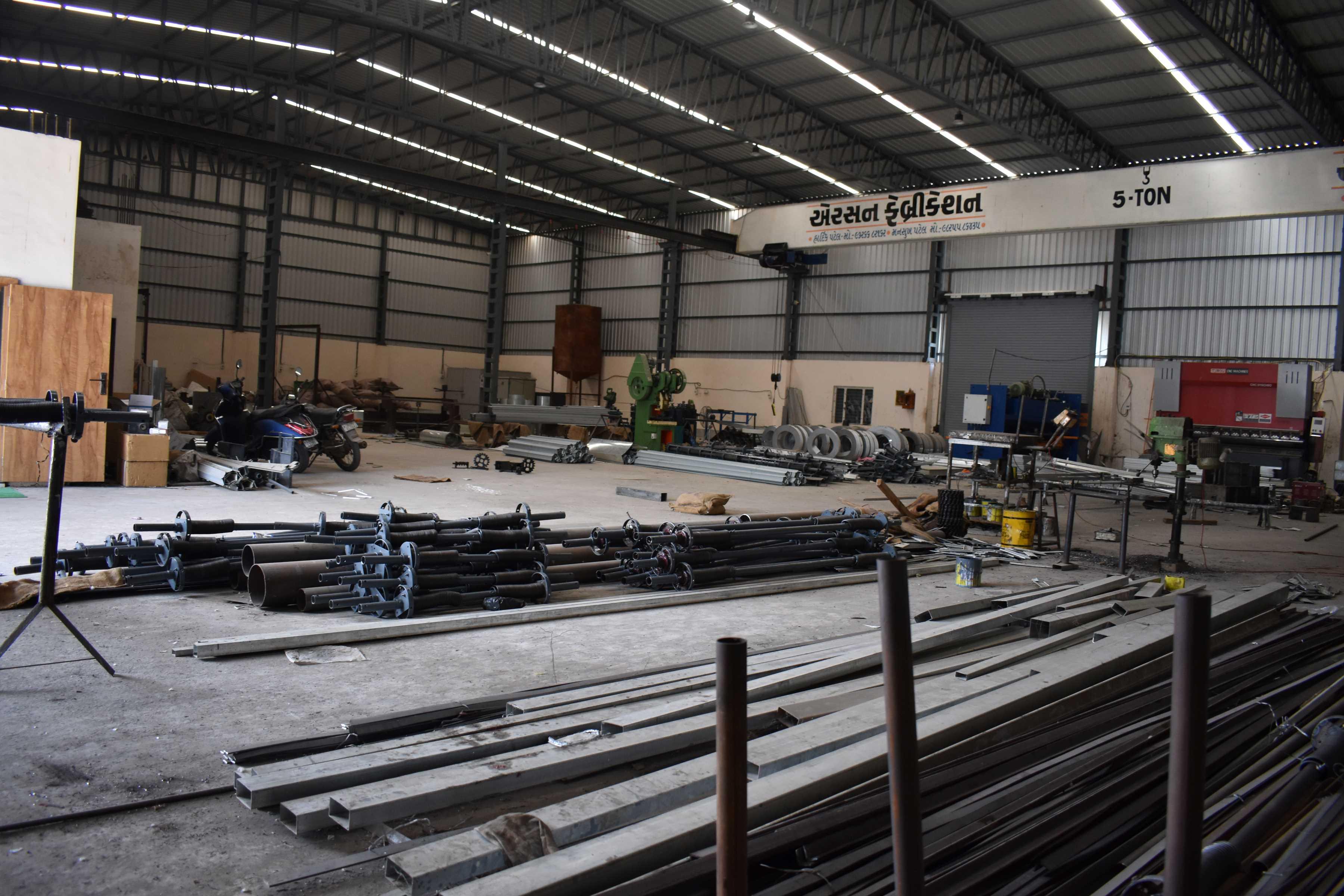 Full factory overview - 5-TON overhead crane