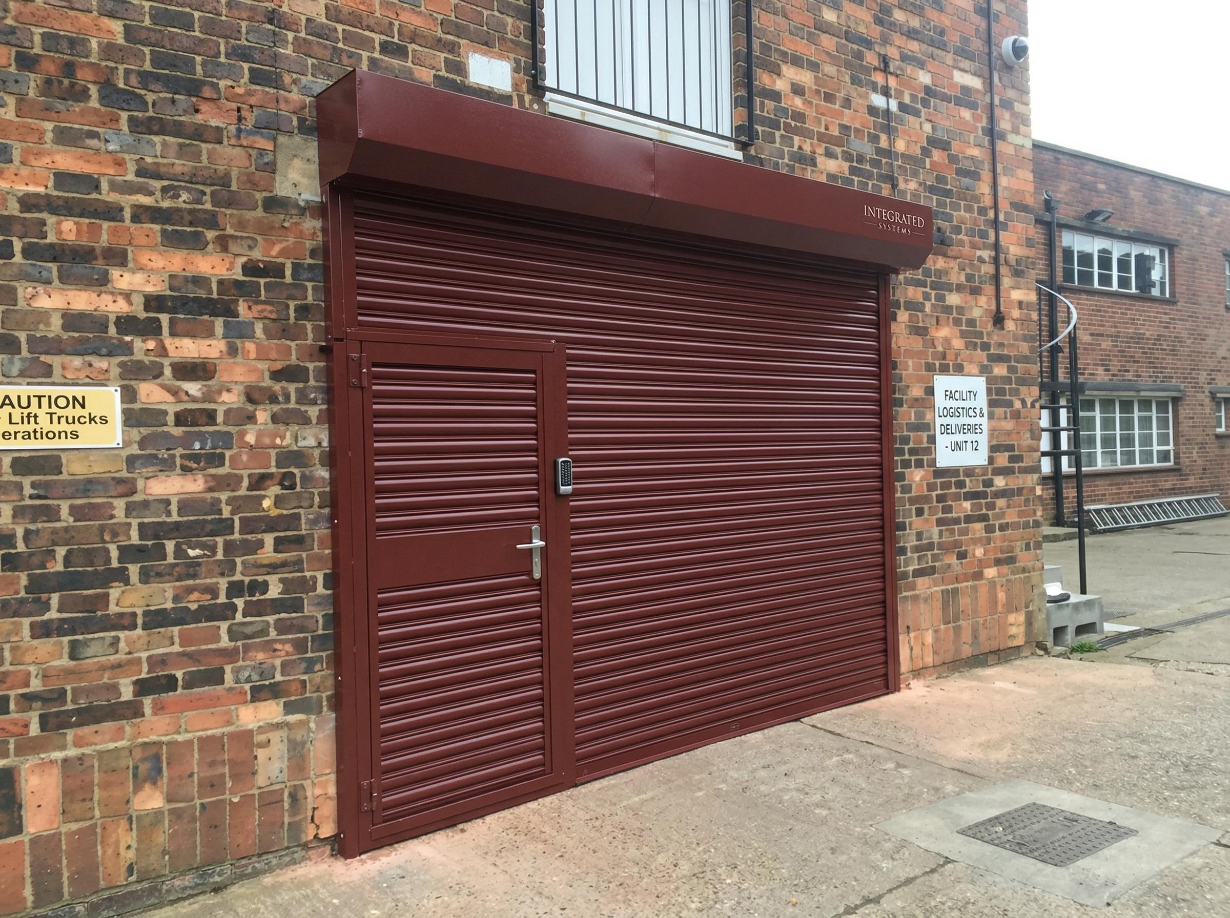 Shutter with Gate - main view